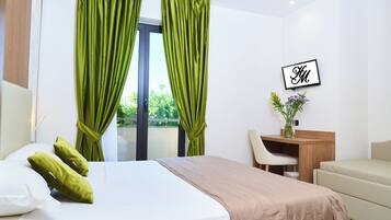 Tremannsrom – deluxe | Sengetøy i egyptisk bomull, sengetøy av topp kvalitet og minibar