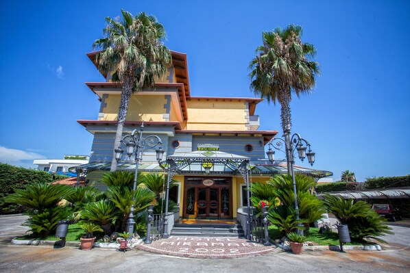 Exterior - Hotel Miramare (Giugliano in Campania)