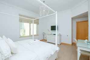 Apartment, 2 Bedrooms | 2 bedrooms, in-room safe, blackout drapes, iron/ironing board - Kennedy Towers - Al Msalli (Dubai)