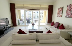 Apartment, 2 Bedrooms | Living area
