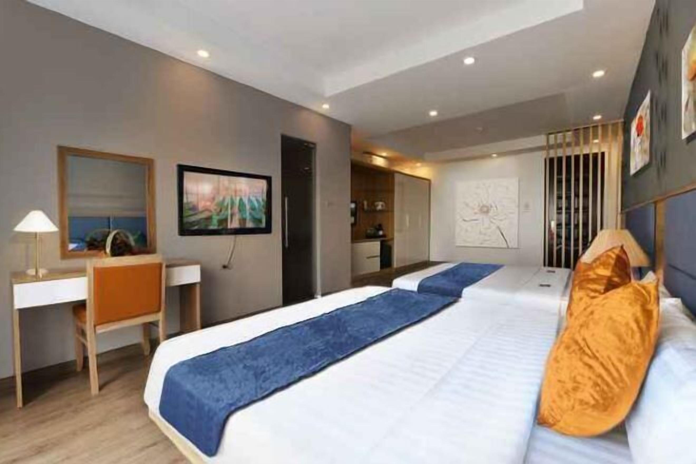 1 bedroom, minibar, in-room safe, desk