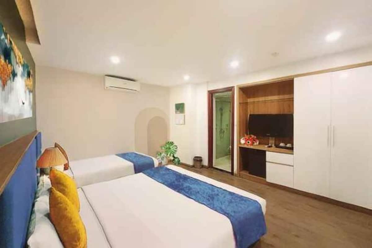 1 bedroom, minibar, in-room safe, desk