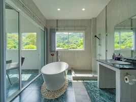 Family Villa, Multiple Bedrooms, Private Pool, Mountainside | Deep soaking bathtub