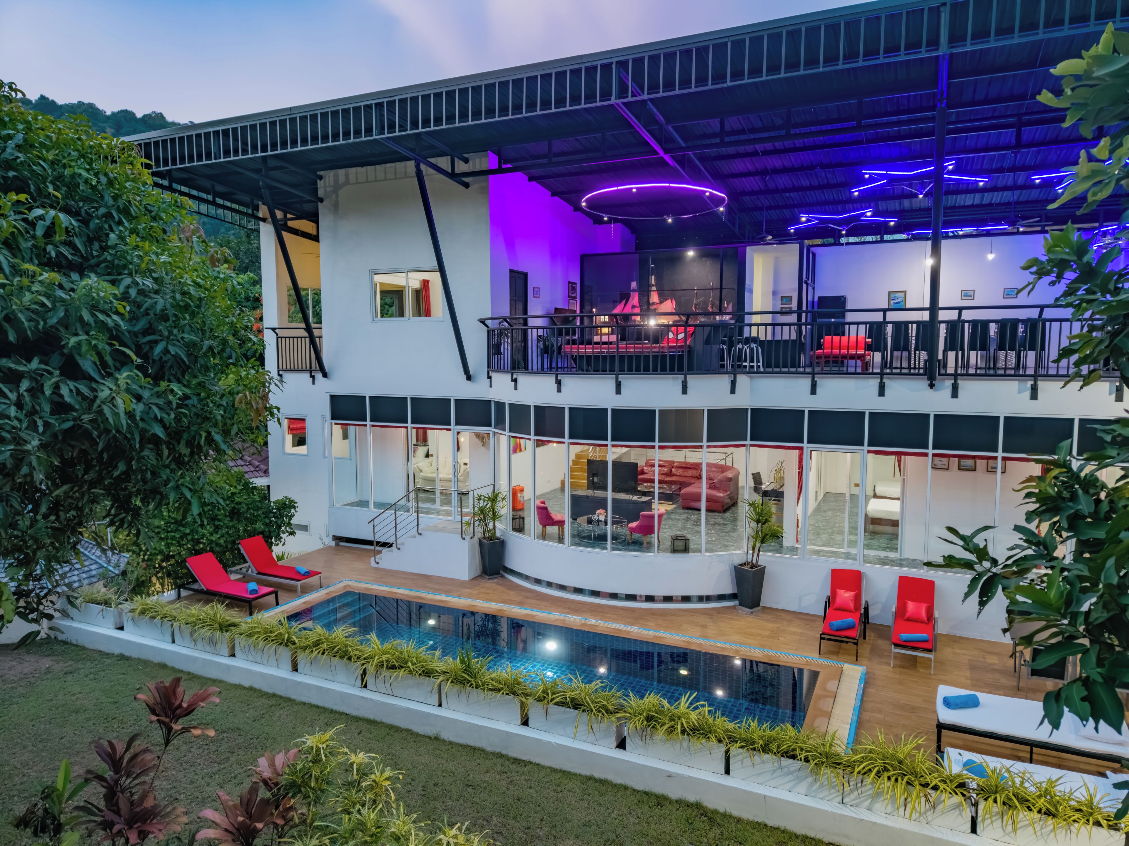 Villa familiar, varias habitaciones, alberca privada, junto a la montaña | Terraza o patio