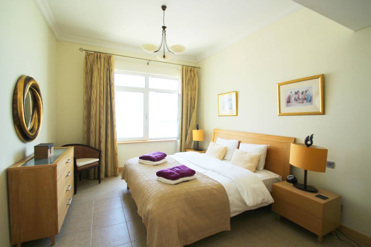 Apartment, 2 Bedrooms, Sea View | In-room safe, blackout drapes, iron/ironing board, free WiFi