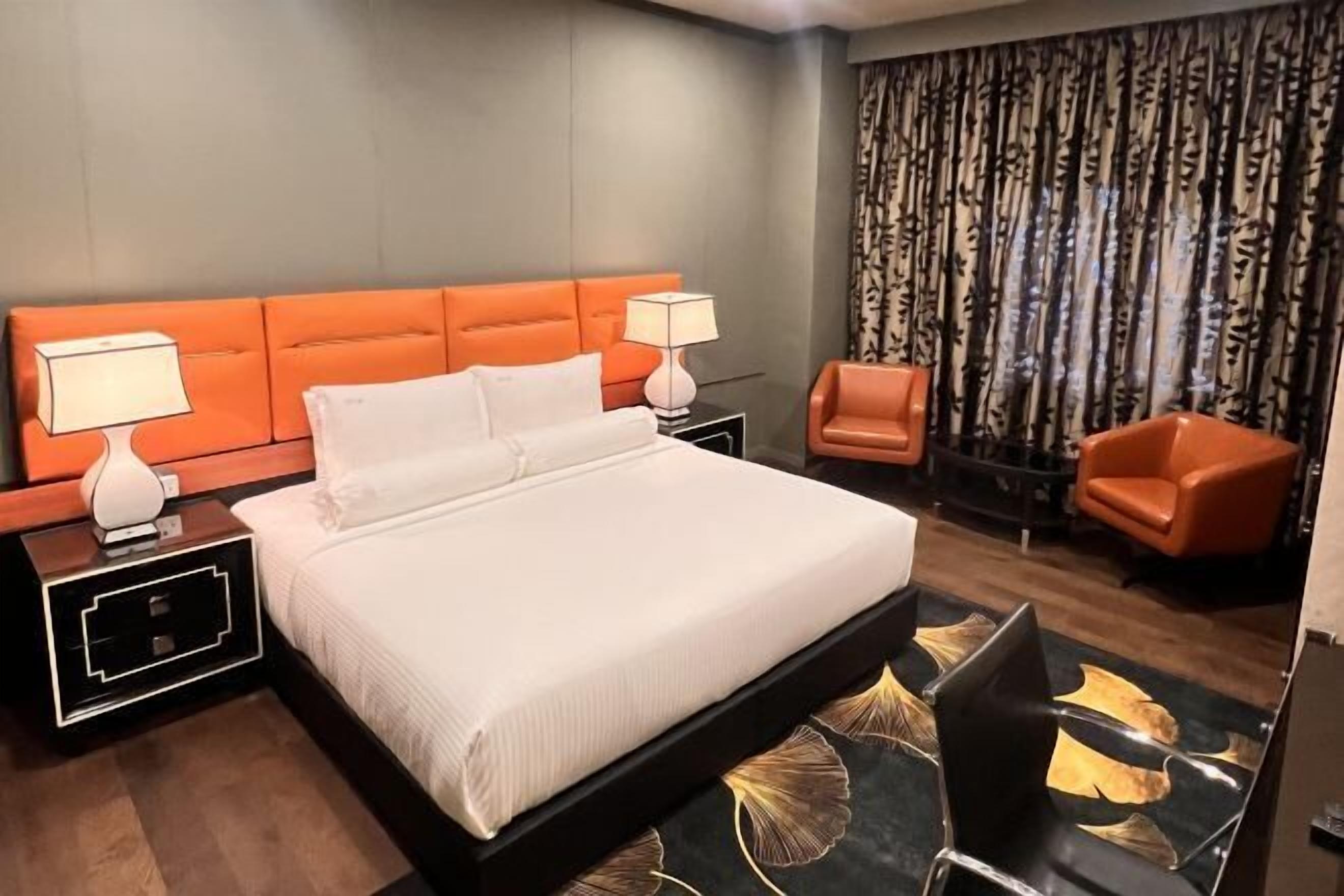 Minibar, caja fuerte, decoración individual y mobiliario individual