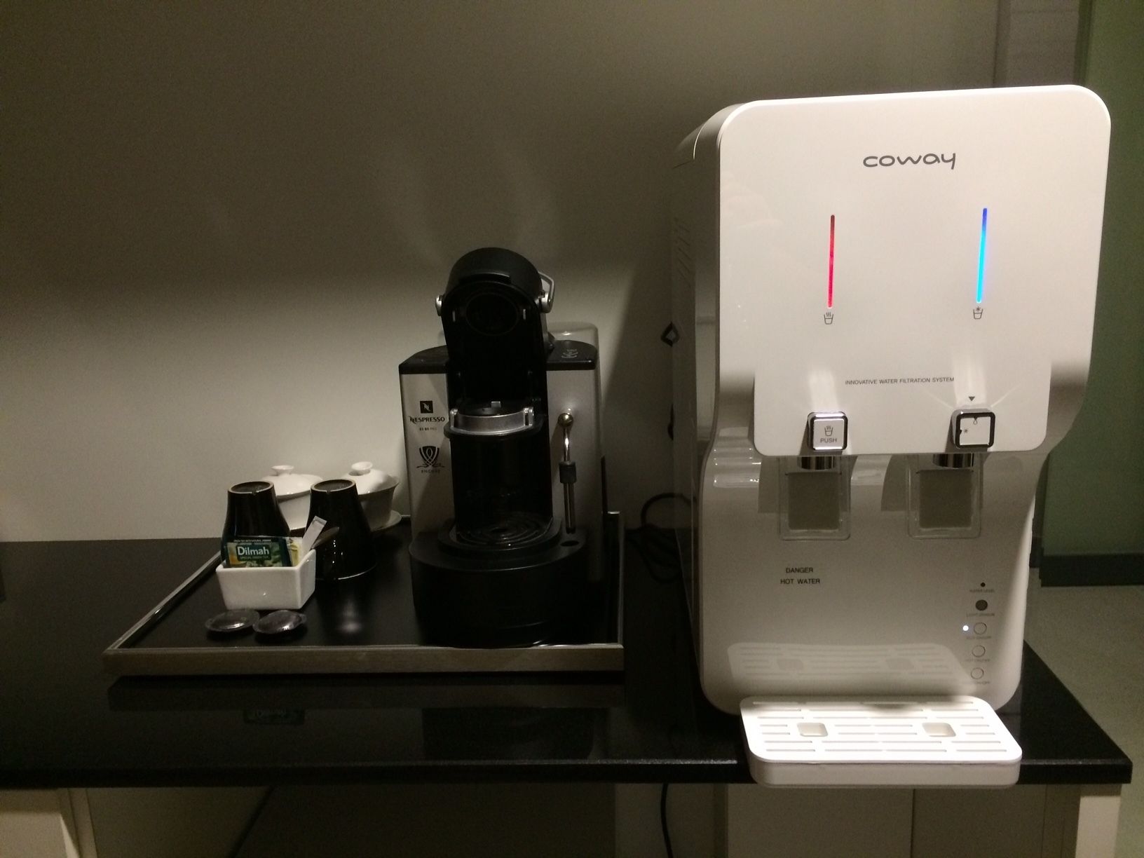 deluxe room | coffee and/or coffee maker