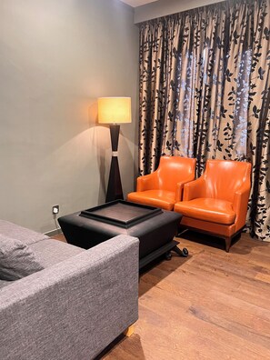 Living area - Bedrock Hotel (Ipoh)