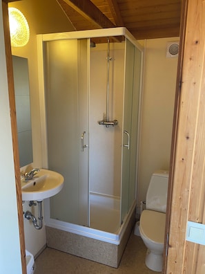 Bathroom - Bakkaflöt Guesthouse (Skagafjörour)