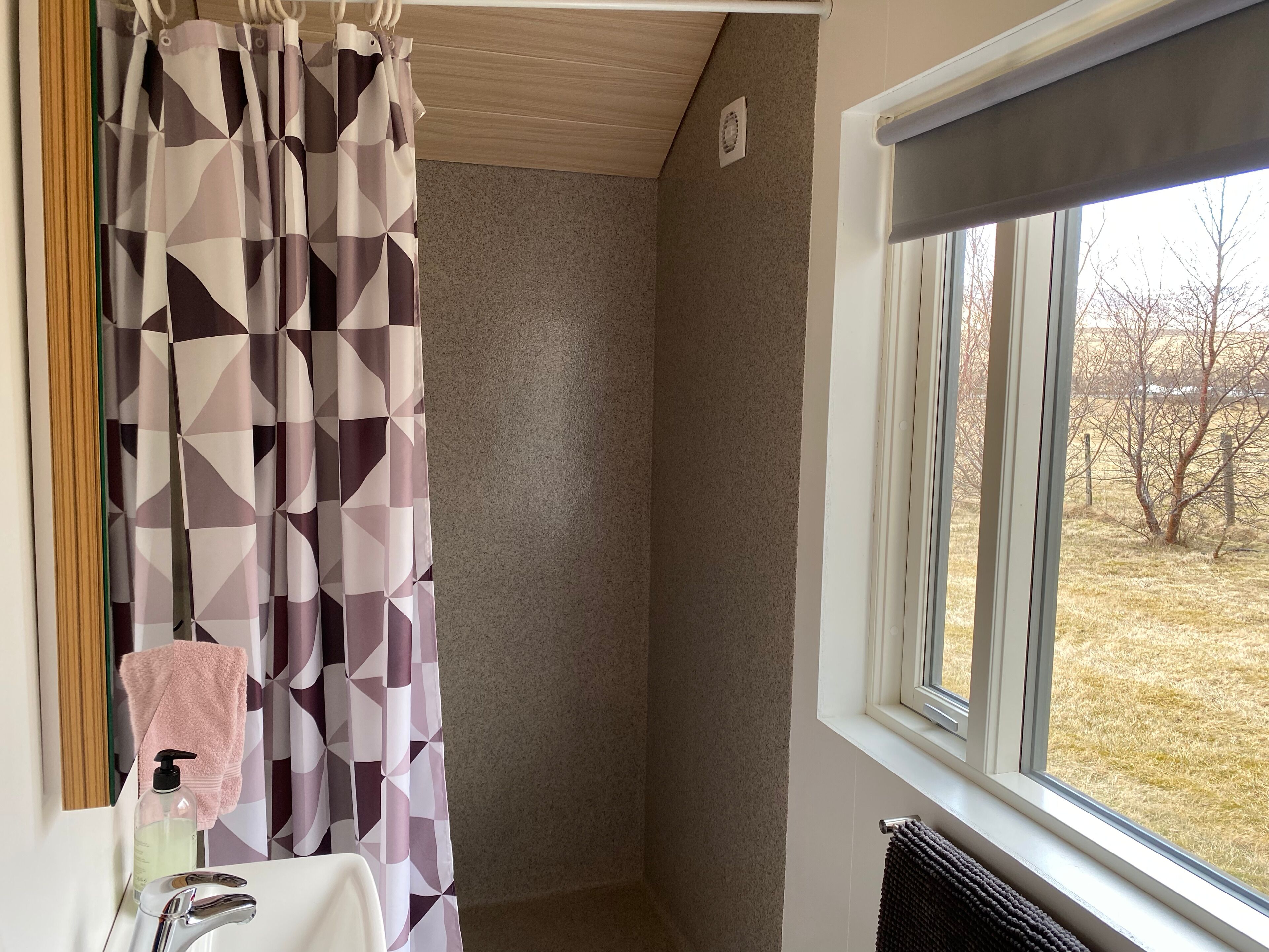 Bakkaflöt Guesthouse