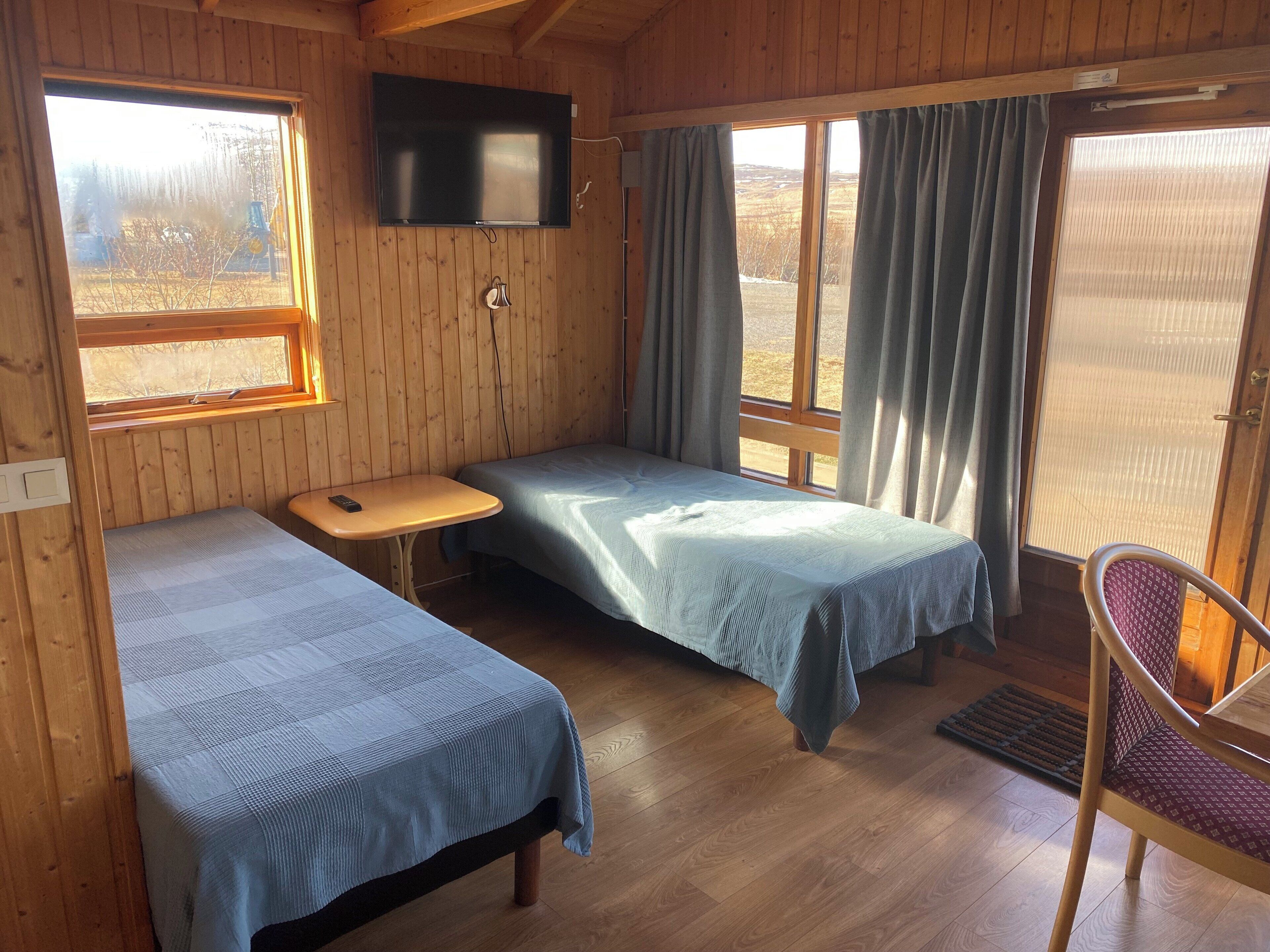 Cottage (for 5) | Een bureau, gratis wifi, beddengoed