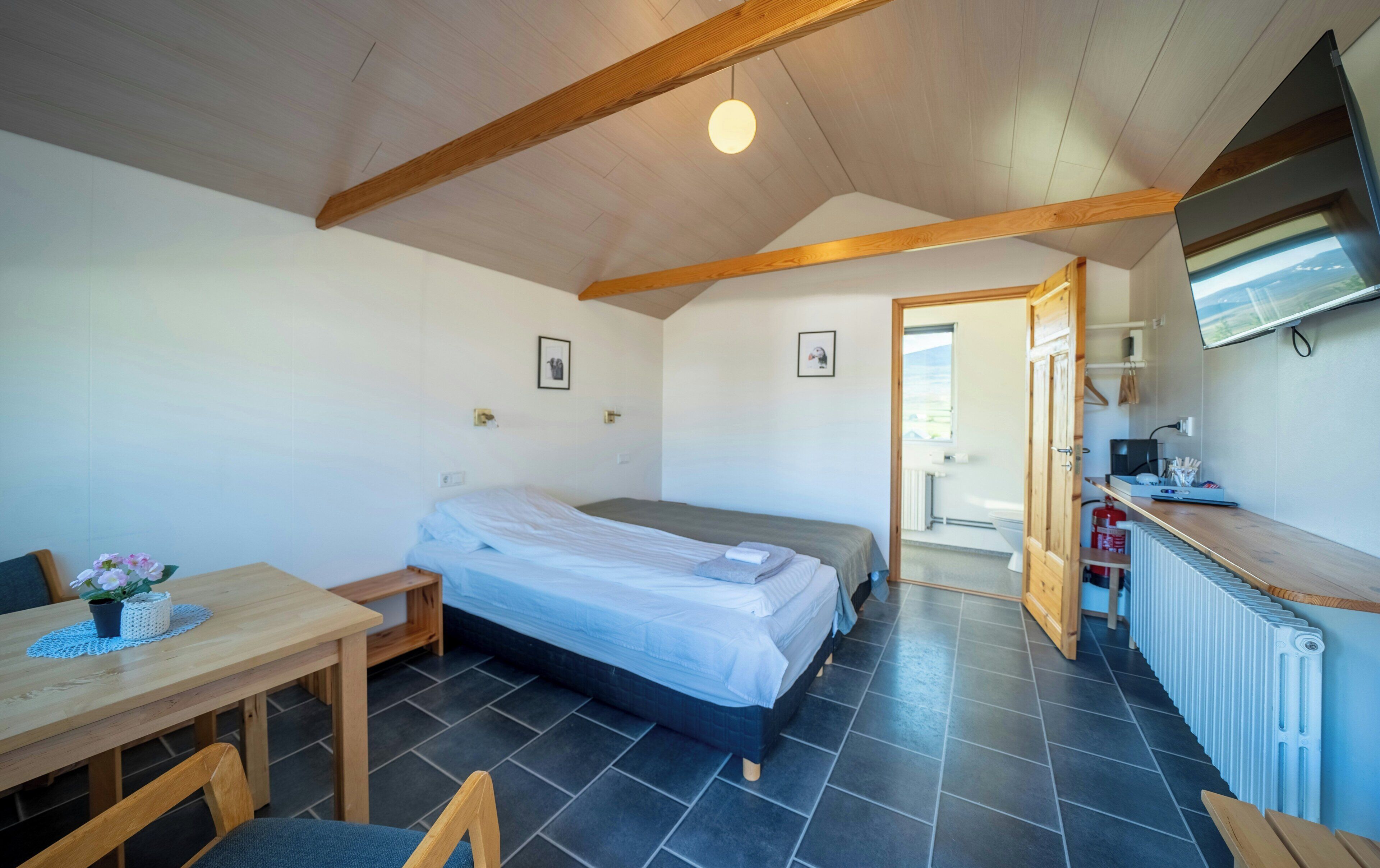 Desk, free WiFi, bed sheets