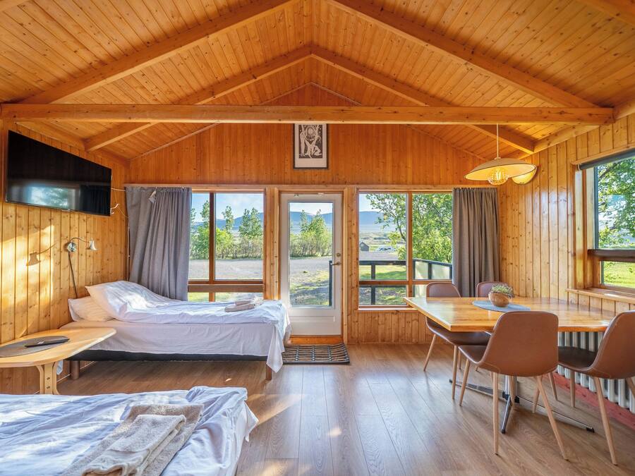 Feriehus (for 5) | Skrivebord, gratis Wi-Fi, sengetøj