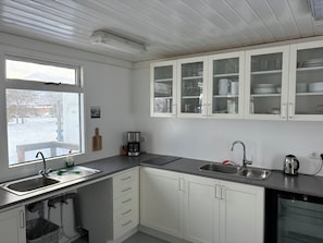 Shared kitchen facilities - Bakkaflöt Guesthouse (Skagafjörour)