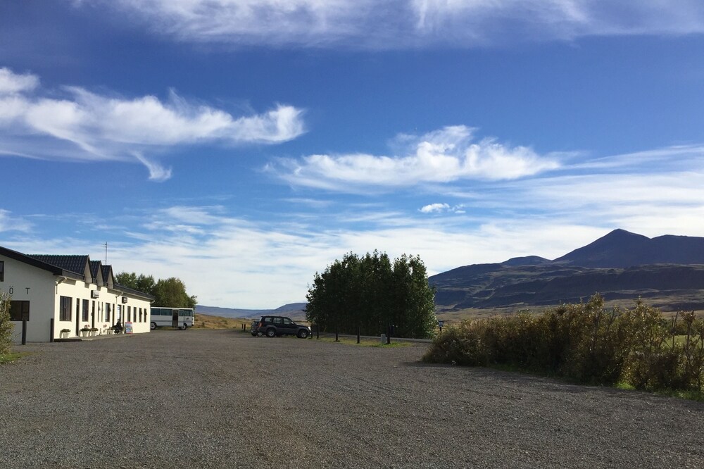 Bakkaflöt Guesthouse