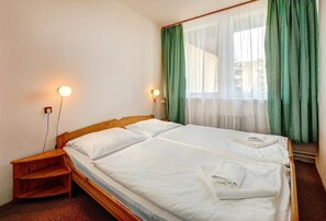 2 bedrooms