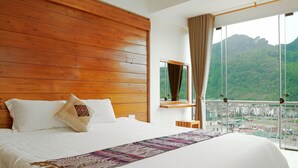 Dobbeltrom – senior, 1 kingsize-seng, balkong, byutsikt