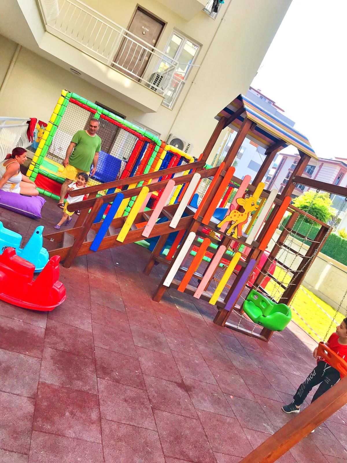 children’s play area – outdoor