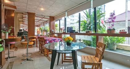 SCN City Hotel