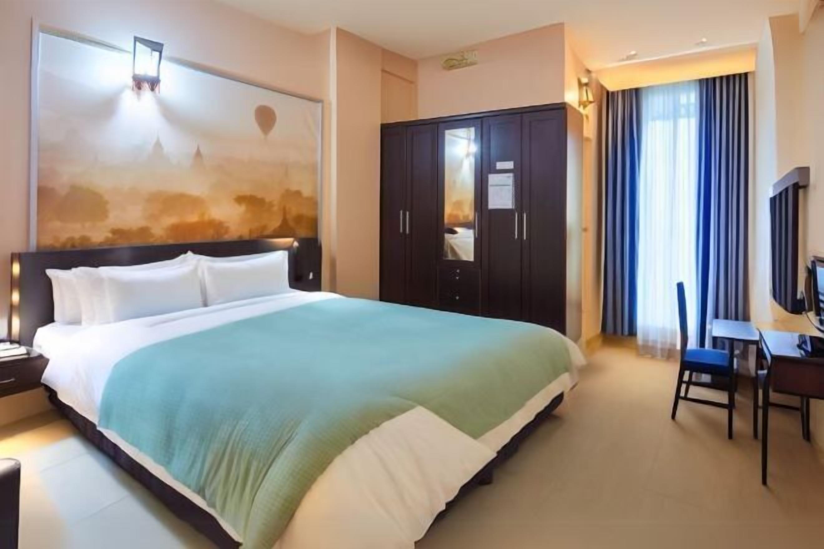 Desk, free WiFi, bed sheets