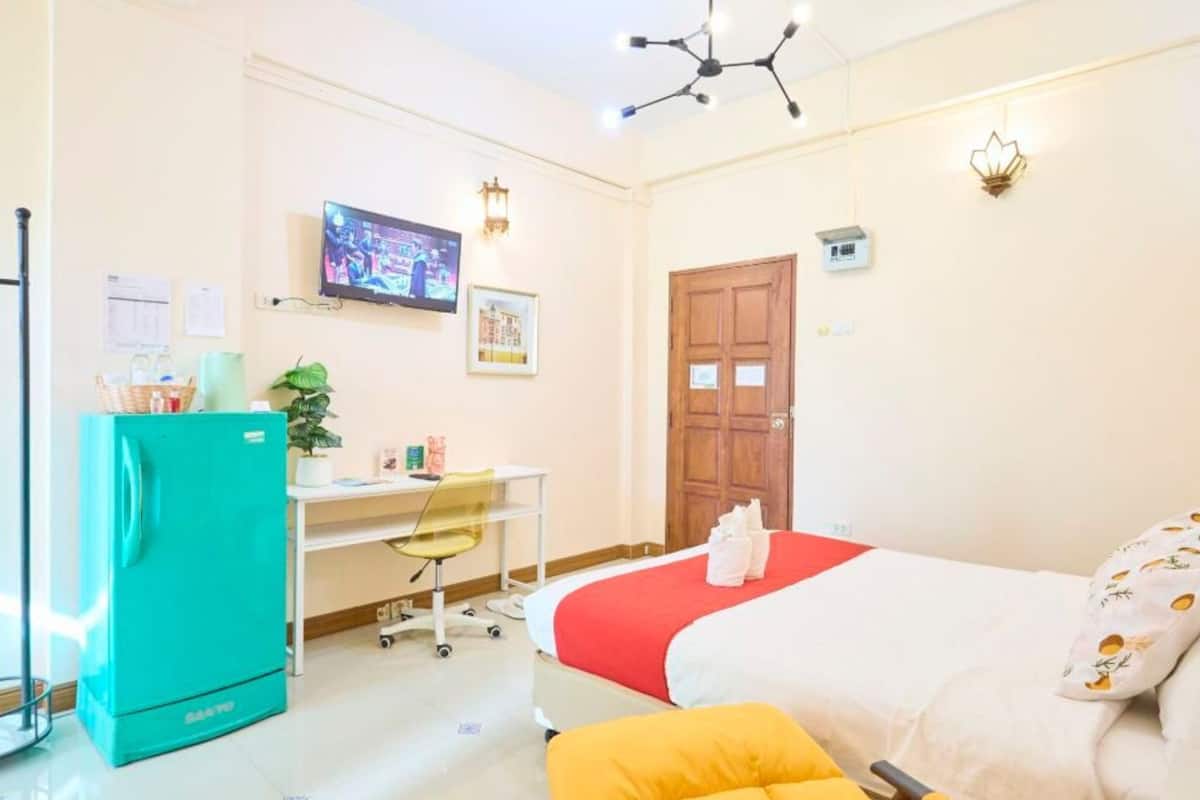 Studio Double Room with Balcony