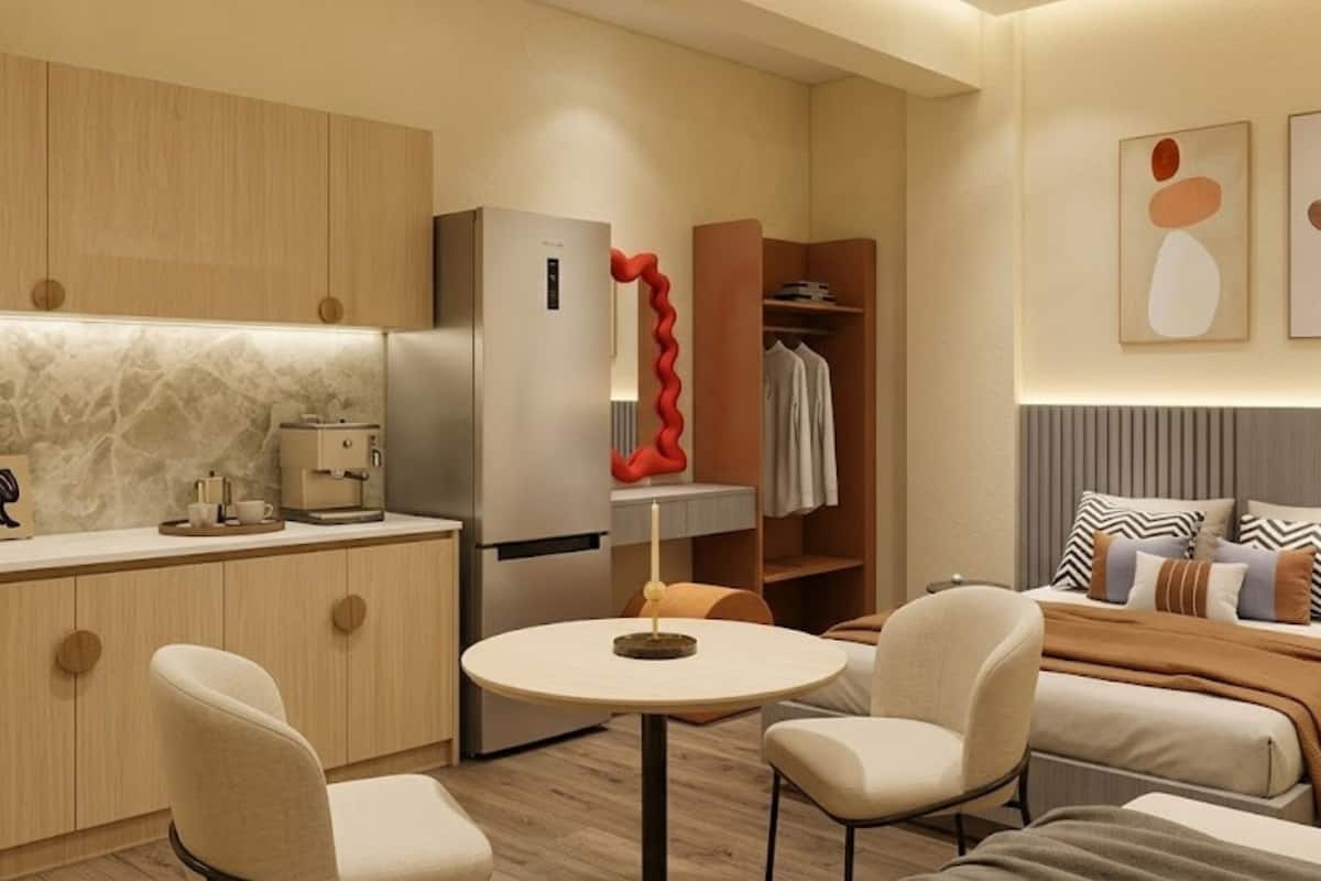 Deluxe Double Room with Balcony