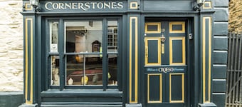 Cornerstones, 16th Century Luxury Self Catering House overlooking the River Dee