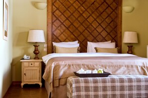 Superior Suite, Mountain View | Minibar, in-room safe, blackout drapes, free cribs/infant beds - The Chatzigaki Manor (Pyli)