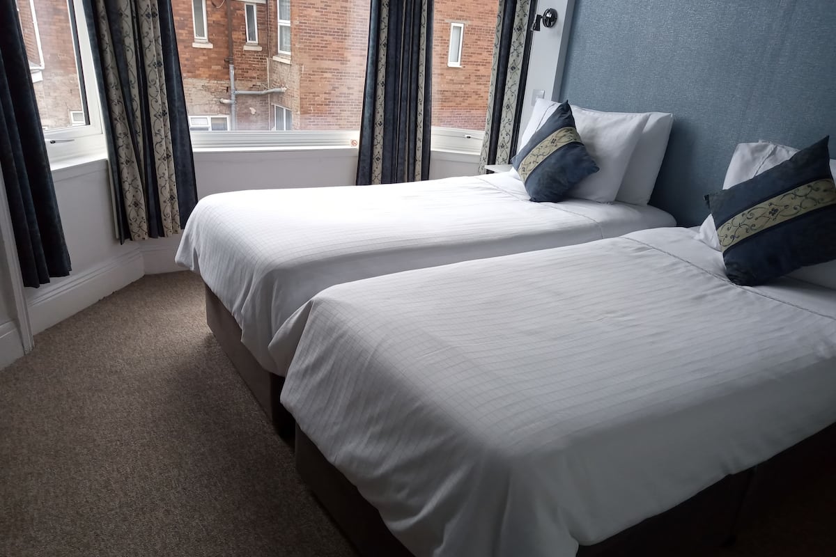 Comfort-Zweibettzimmer, 2 Einzelbetten | Kostenloses WLAN
