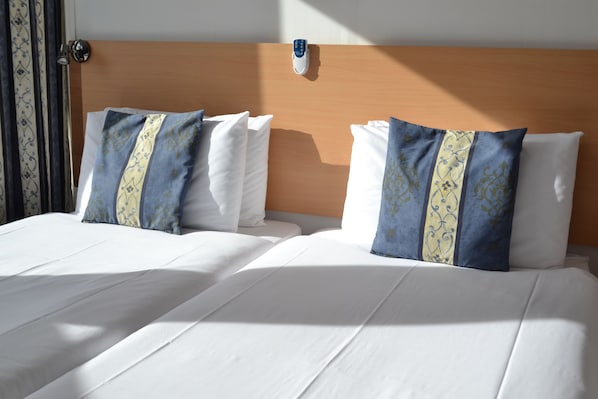 Chambre Confort avec lits jumeaux, 2 lits une place | Wi-Fi gratuit