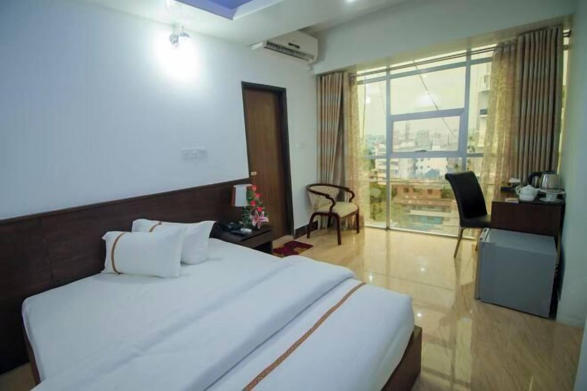 1 quarto, frigobar, cofres nos quartos, individualmente mobiliados