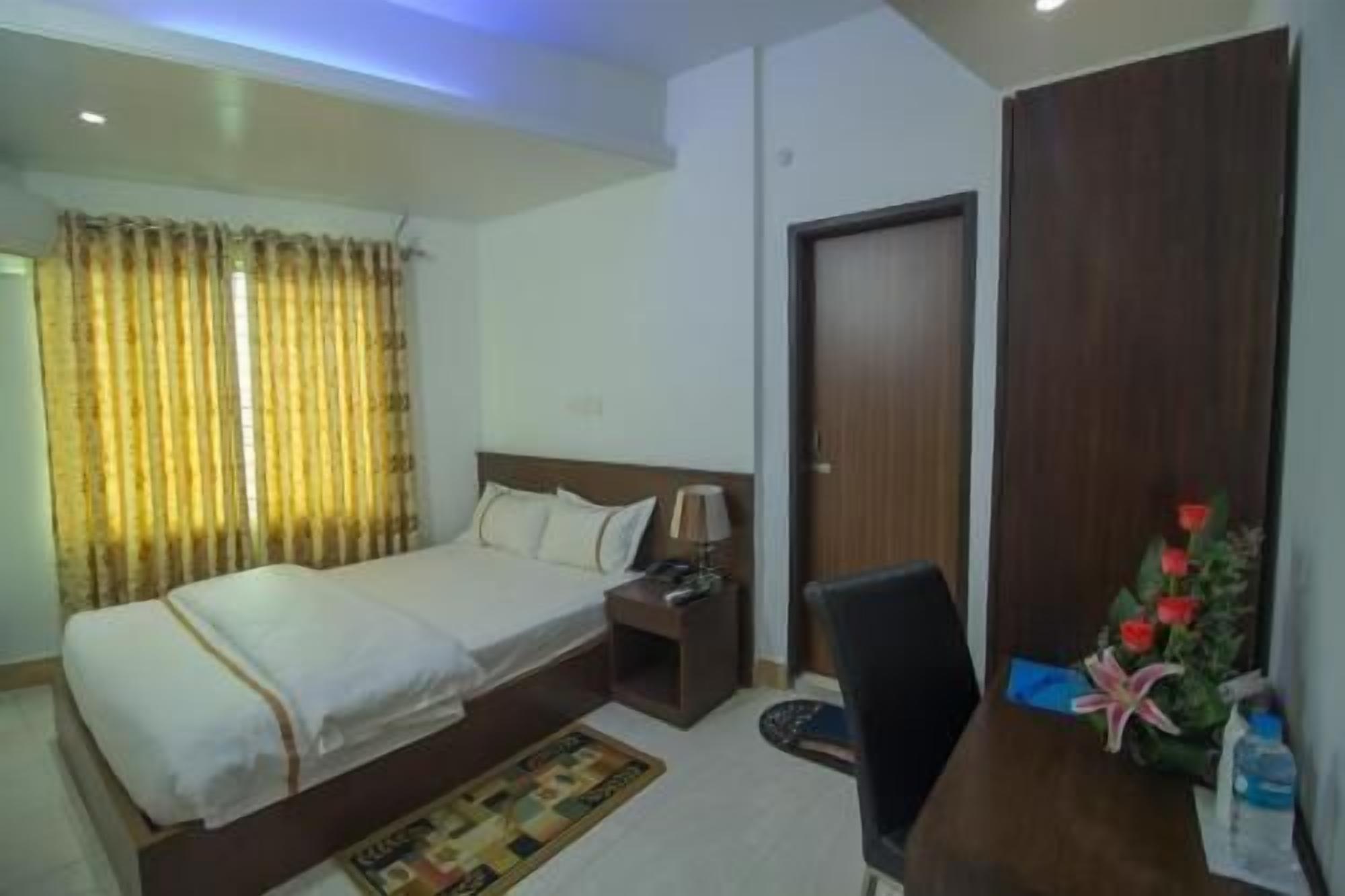 1 bedroom, minibar, in-room safe, individually furnished