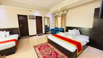 Suíte luxo | 1 quarto, roupas de cama premium, frigobar, cofres nos quartos