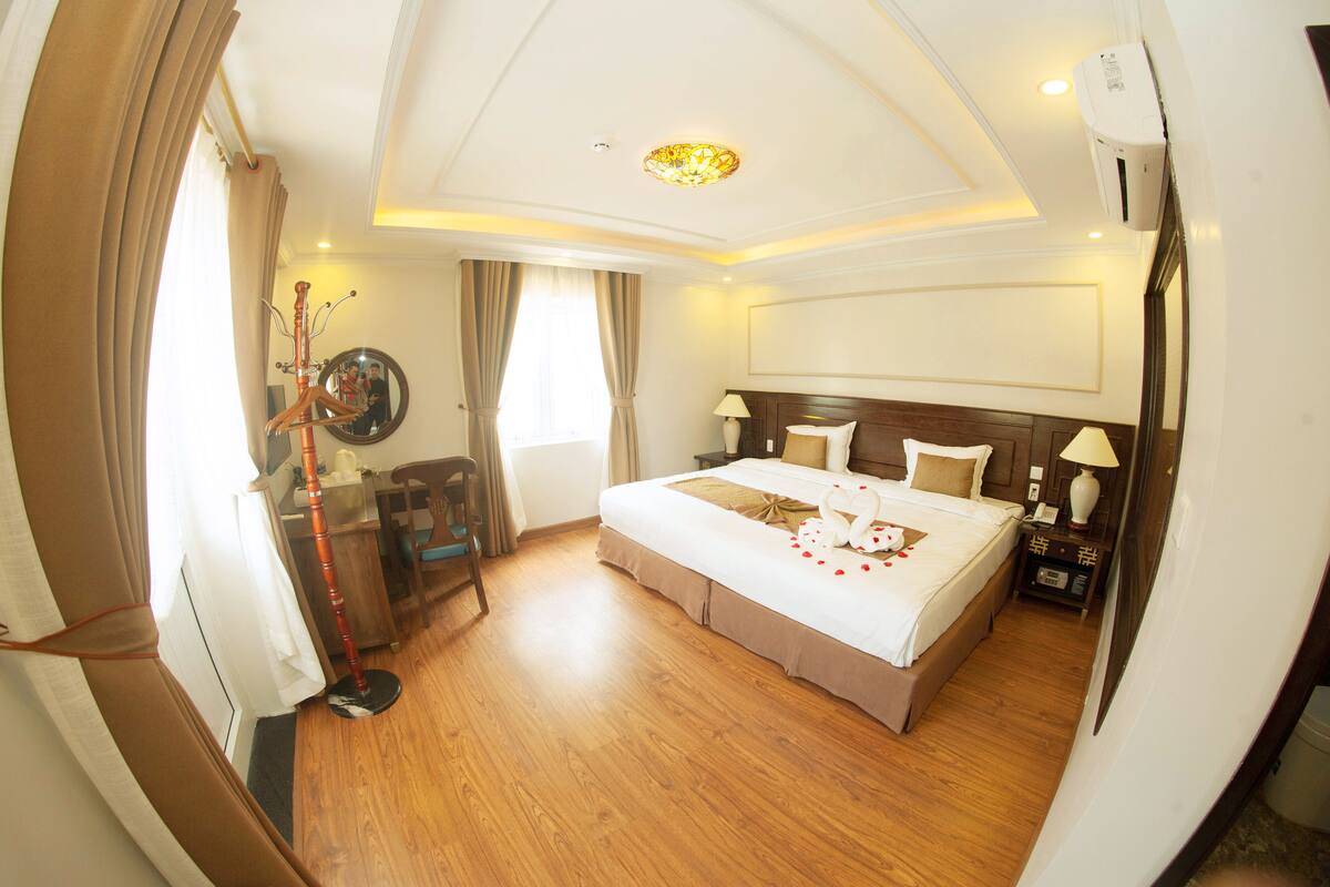 Minibar, in-room safe, desk, blackout curtains