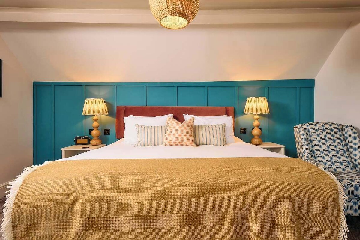 Habitación estándar doble | Ropa de cama de alta calidad, minibar, escritorio