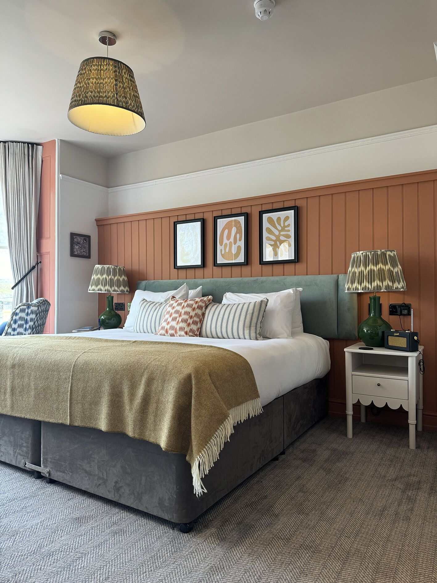 deluxe double or twin room, river view | premium bedding, minibar, desk, soundproofing