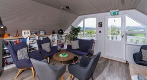 บริเวณนั่งเล่นที่ล็อบบี้