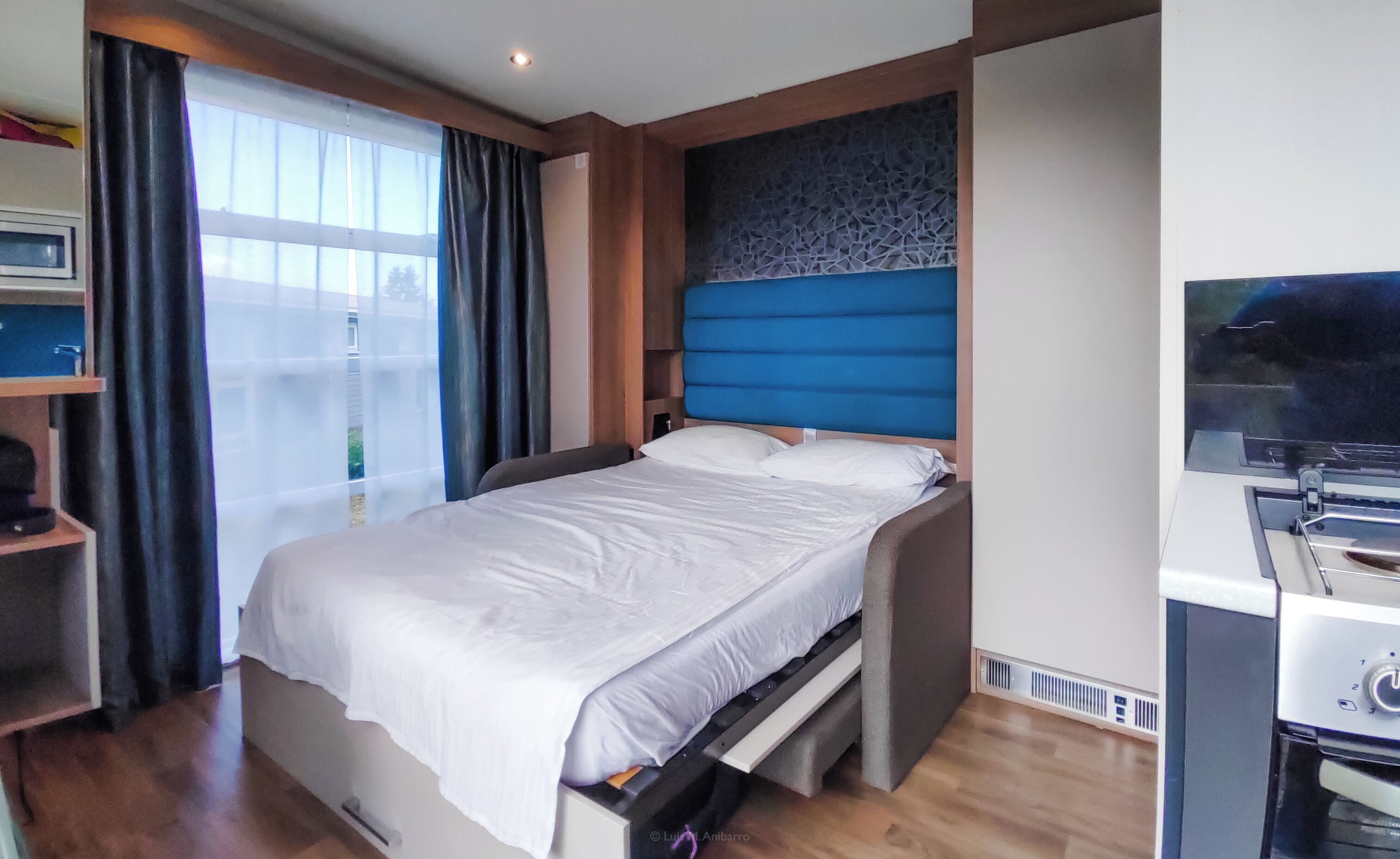 economy cabin | 1 bedroom, laptop workspace, soundproofing, iron/ironing board