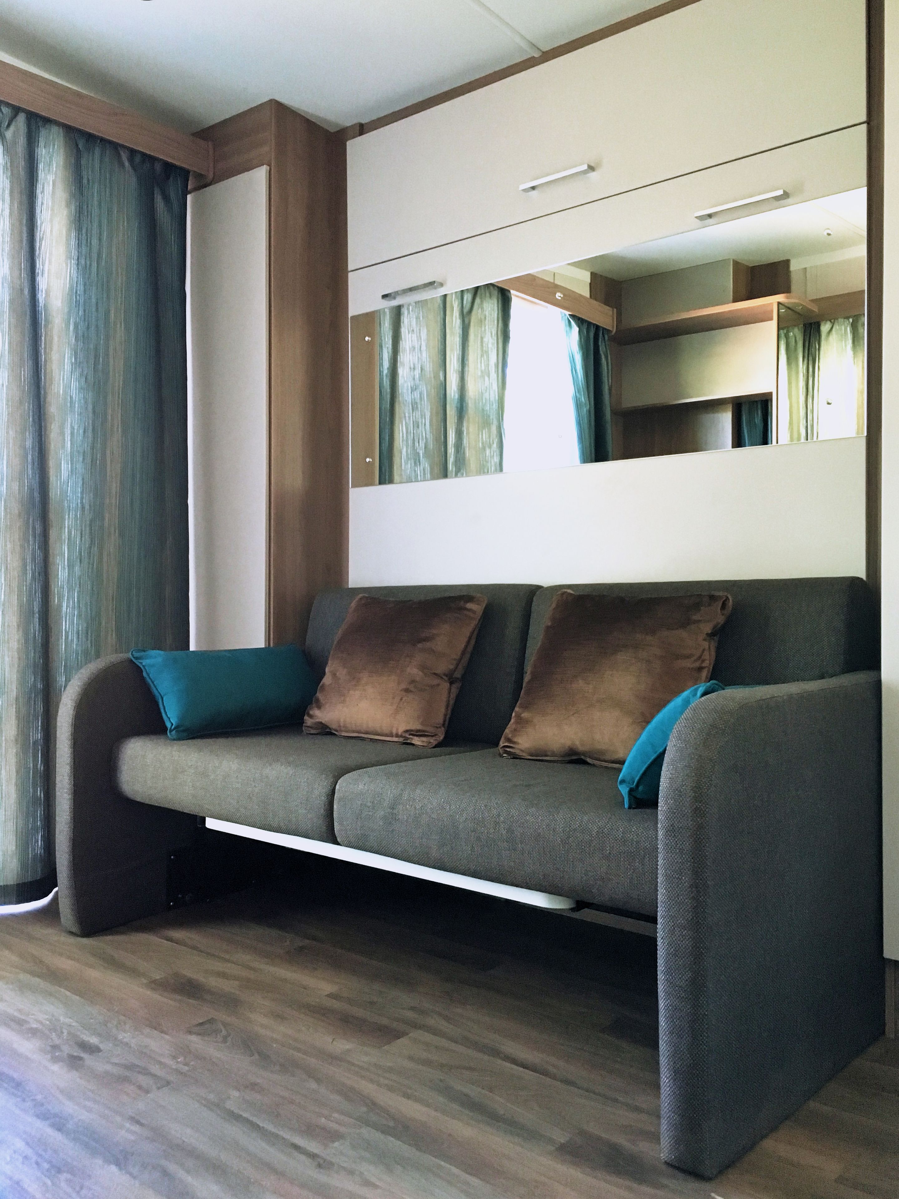 economy cabin | living room