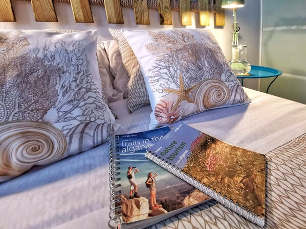 Double Room, Private Bathroom, Patio View (B) | Individually decorated, individually furnished, blackout curtains - Roaz de Bandeira House (Olhao)