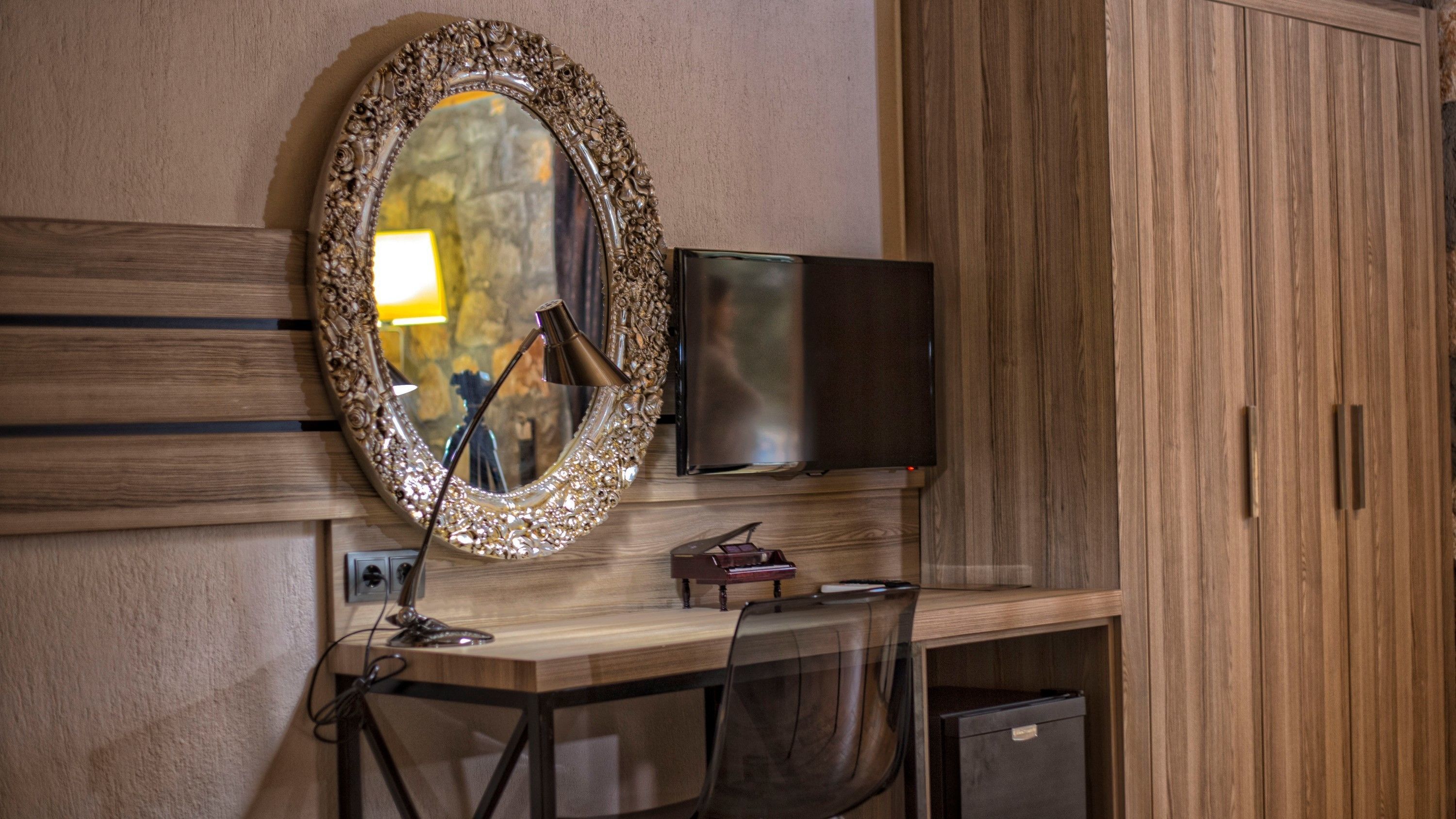 deluxe double room, garden view | view from room