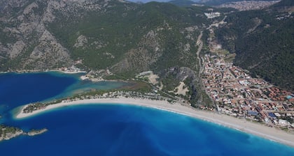 S3 Seahorse Beach Club & Hotel