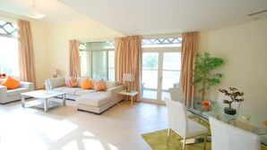 Apartment, 3 Bedrooms | Living area - Kennedy Towers - Al Anbara (Dubai)