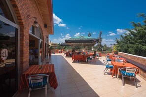 Almoço e jantar