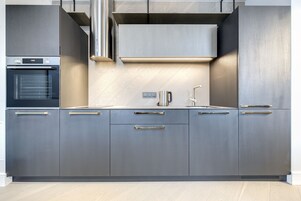 Luxury One Bedroom Apartment, Town Hall sq. View (Didzioji St. 20) | Näkymä huoneesta