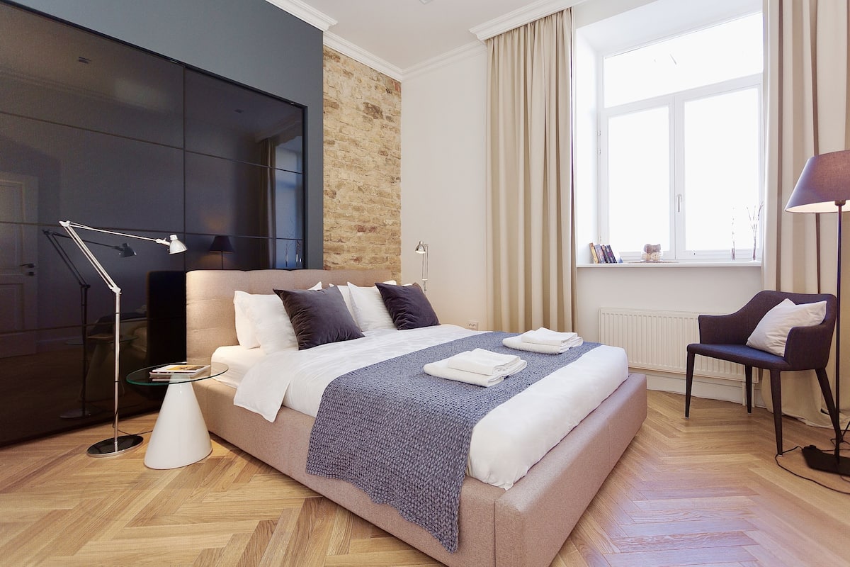 Luxury One Bedroom Apartment (Didzioji St. 39) | 1 camera, biancheria da letto di alta qualità, con stile personalizzato