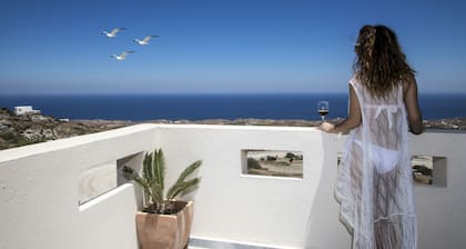 Erato Apartments