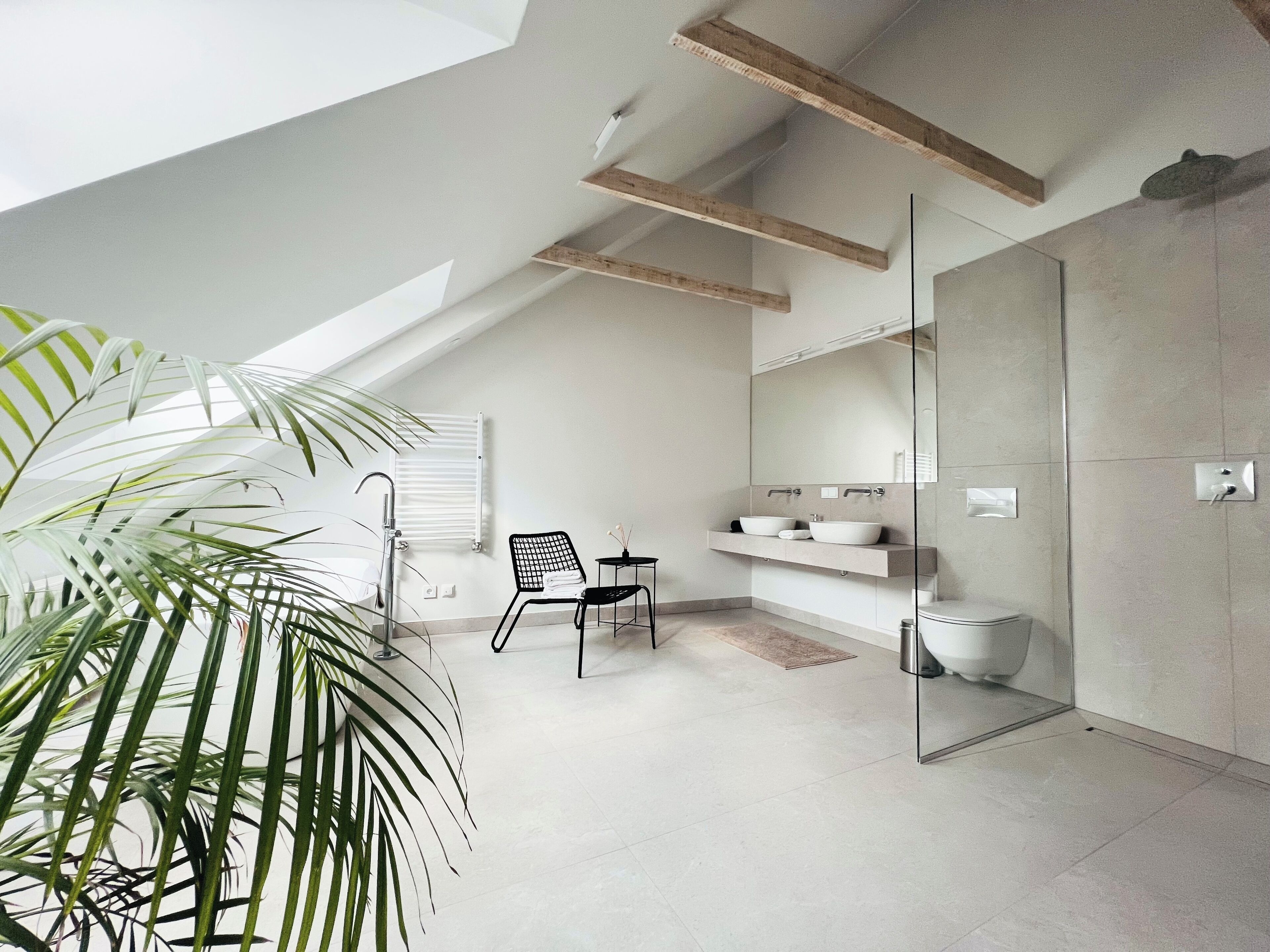 Exclusive 2 Bedrooms Apartment Ligonines St.9 | Bathroom | Free toiletries, hair dryer, towels, shampoo
