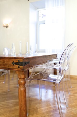 Exclusive 2 Bedrooms Apartment Ligonines St.9 | Servicio a la habitación