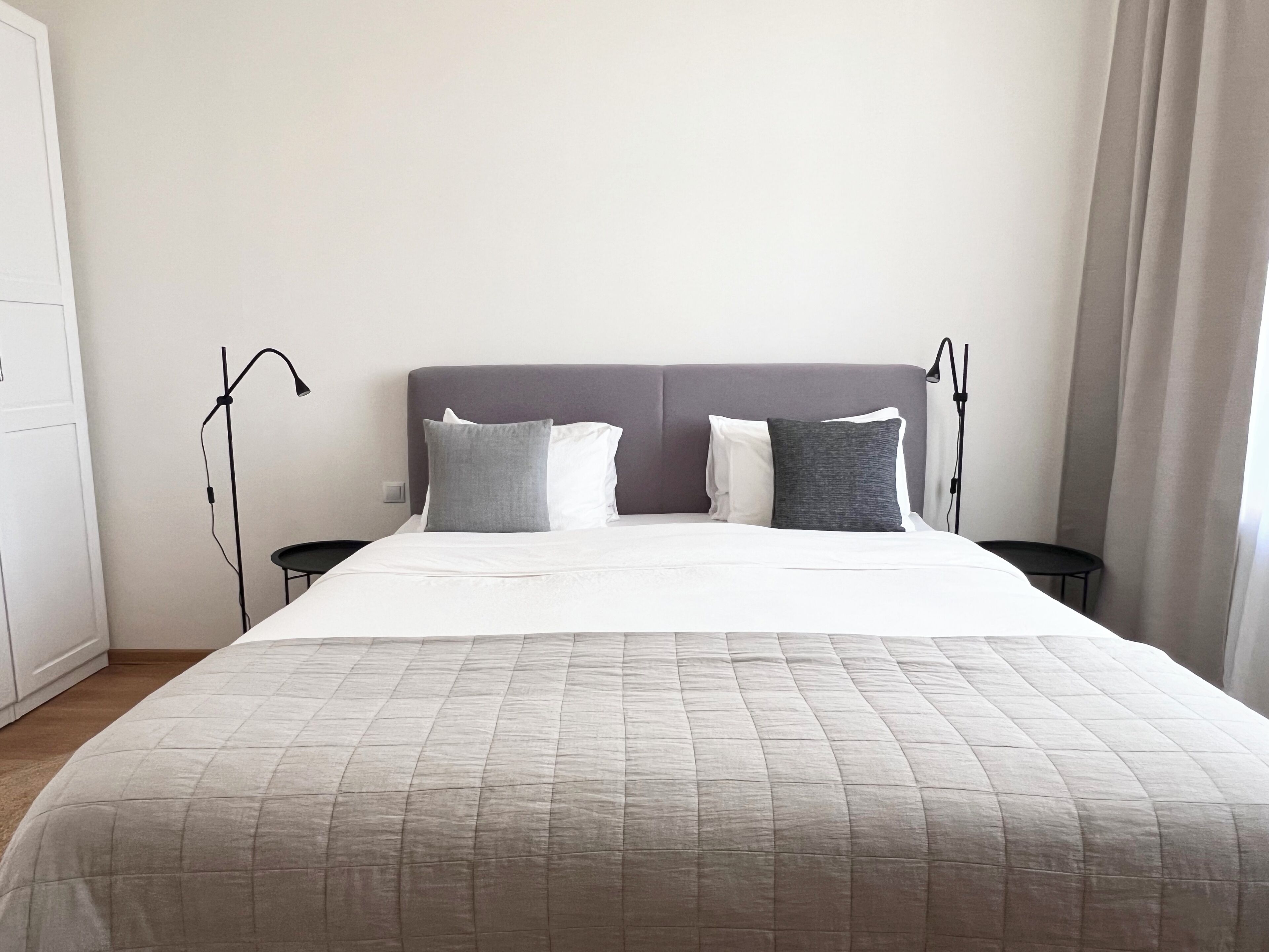 舒适客房, 2 间卧室, 城市景观 | 高档床上用品、特色装修、特色家居、笔记本电脑工作区